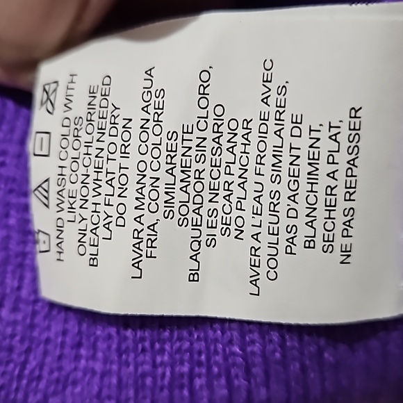 DREAMWORKS Girls Trolls Purple/Pink Poppy Winter Knit Cap w/Pompom + Knit Gloves - Picture 8 of 10